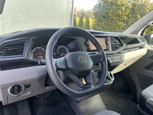 Volkswagen Transporter 2.0 TDI 150 PK DSG AUTOMAAT / L1H1 / 1e EIG. / CRUISE / AIRCO / APPLE CARPLAY / ANDROID AUTO / NA... ActivLease financial lease