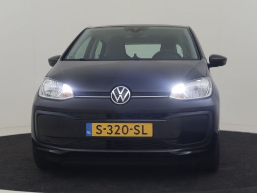 Volkswagen up! 1.0 65 PK | Airco | DAB | Rijstrooksensor | Smartphone integratie | Start/Stop ActivLease financial lease