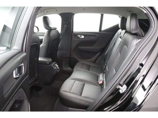Volvo  XC40 T2 Inscription | Stoel en stuurwielverwarming | Adaptieve Cruise control | Lederen bekleding | Pa... ActivLease financial lease