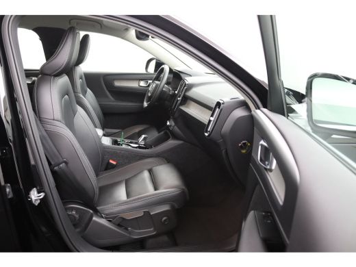 Volvo  XC40 T2 Inscription | Stoel en stuurwielverwarming | Adaptieve Cruise control | Lederen bekleding | Pa... ActivLease financial lease