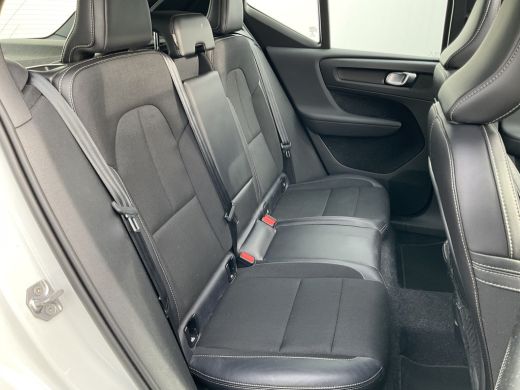 Volvo  XC40 1.5 T3 Momentum Pro Panoramadak Hoge zit Trekhaak(tegen meerprijs) ActivLease financial lease