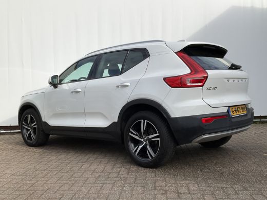 Volvo  XC40 1.5 T3 Momentum Pro Panoramadak Hoge zit Trekhaak(tegen meerprijs) ActivLease financial lease