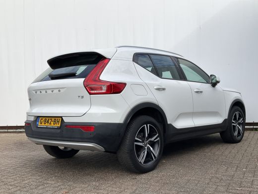 Volvo  XC40 1.5 T3 Momentum Pro Panoramadak Hoge zit Trekhaak(tegen meerprijs) ActivLease financial lease