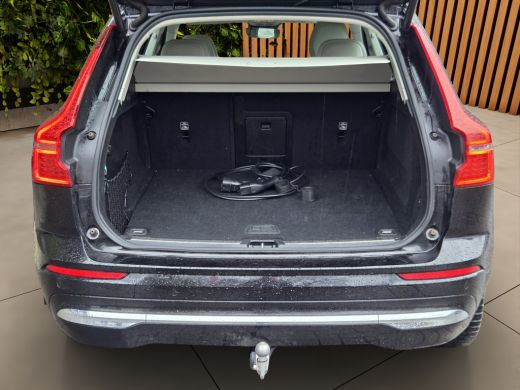 Volvo  XC60 2.0 T6 Plug-in hybrid AWD Inscription | Trekhaak | Pano | Harman/Kardon | Memory ActivLease financial lease