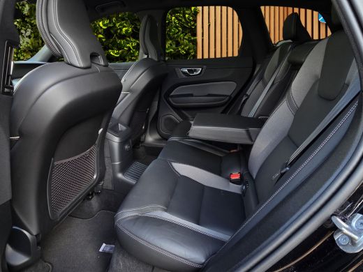 Volvo  XC60 2.0 T6 Plug-in hybrid AWD Plus Black Edition | Trekhaak | Harman/Kardon | Pano | Memory ActivLease financial lease