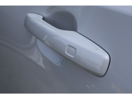 Volvo  XC60 2.0 T6 Plug-in hybrid AWD Plus Dark | BLIS | Trekhaak | Leder | 360cam | ActivLease financial lease