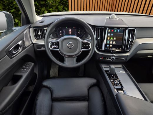 Volvo  XC60 2.0 T8 Plug-in hybrid AWD Ultra Dark | Bowers&Wilkins | Luchtvering | Trekhaak | Head-up | Memory... ActivLease financial lease