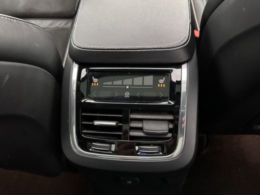 Volvo  XC90 2.0 T8 Recharge AWD R-Design Black Pack [ 7-Pers. ] Aut. *PANO | LEATHER-ALCANTARA | FULL-LED | M... ActivLease financial lease