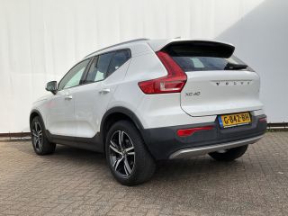 Volvo  XC40 1.5 T3 Momentum Pro Panoramadak Hoge zit Trekhaak(tegen meerprijs)