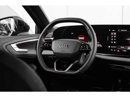 Audi A5 Avant 2.0 e-hybrid quattro S edition | Panoramadak | 360 camera | Passenger Display | Stoelverwar... ActivLease financial lease