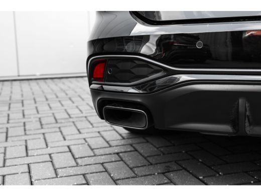 Audi A5 Avant 2.0 e-hybrid quattro S edition | Panoramadak | 360 camera | Passenger Display | Stoelverwar... ActivLease financial lease