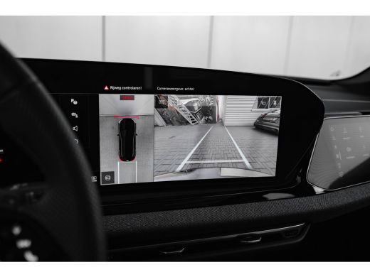 Audi A5 Avant 2.0 e-hybrid quattro S edition | Panoramadak | 360 camera | Passenger Display | Stoelverwar... ActivLease financial lease