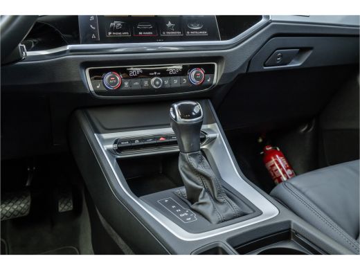 Audi Q3 45 TFSI e Advanced Edition Leder / Adaptieve cruise / Camera / ActivLease financial lease