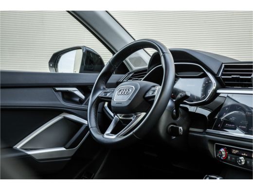 Audi Q3 45 TFSI e Advanced Edition Leder / Adaptieve cruise / Camera / ActivLease financial lease