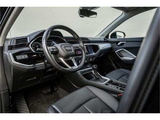 Audi Q3 45 TFSI e Advanced Edition Leder / Adaptieve cruise / Camera / ActivLease financial lease