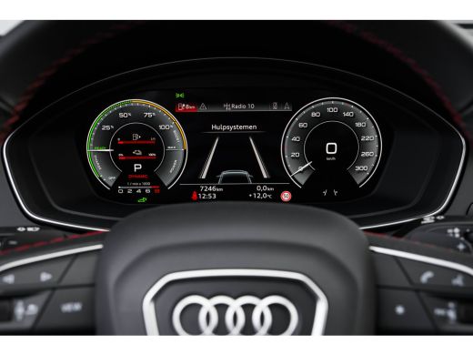 Audi Q5 50 TFSI e S edition Competition 299 PK | Trekhaak | Panoramadak | Elek. Verstelbare Voorstoelen M... ActivLease financial lease