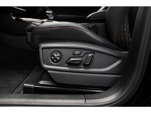 Audi Q5 50 TFSI e S edition Competition 299 PK | Trekhaak | Panoramadak | Elek. Verstelbare Voorstoelen M... ActivLease financial lease