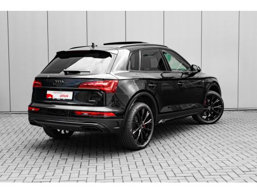 Audi Q5 50 TFSI e S edition Competition 299 PK | Trekhaak | Panoramadak | Elek. Verstelbare Voorstoelen M... ActivLease financial lease