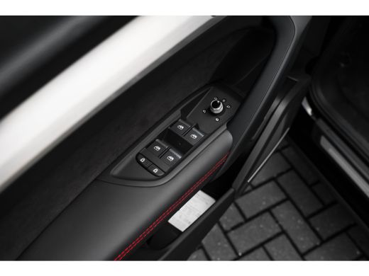 Audi Q5 50 TFSI e S edition Competition 299 PK | Trekhaak | Panoramadak | Elek. Verstelbare Voorstoelen M... ActivLease financial lease