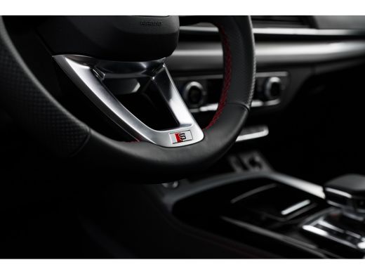 Audi Q5 50 TFSI e S edition Competition 299 PK | Trekhaak | Panoramadak | Elek. Verstelbare Voorstoelen M... ActivLease financial lease