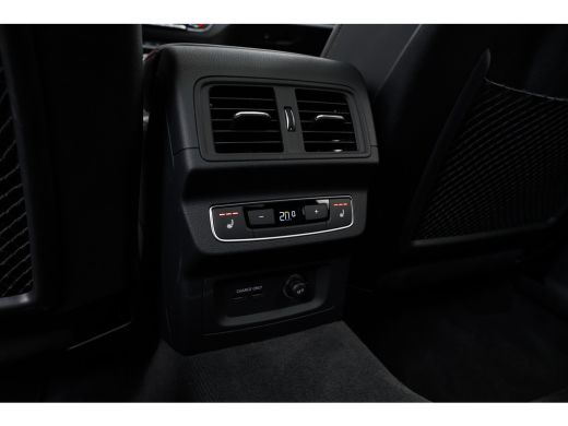 Audi Q5 50 TFSI e S edition Competition 299 PK | Trekhaak | Panoramadak | Elek. Verstelbare Voorstoelen M... ActivLease financial lease
