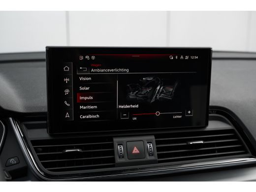 Audi Q5 50 TFSI e S edition Competition 299 PK | Trekhaak | Panoramadak | Elek. Verstelbare Voorstoelen M... ActivLease financial lease