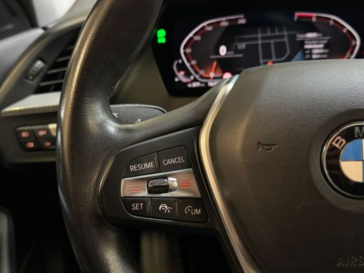 BMW 1 Serie 118i 136PK AUT. HIGH EXECUTIVE TREKHAAK/LEDER/PANORAMADAK ActivLease financial lease