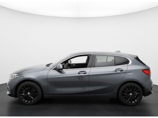 BMW 1 Serie 118i 136PK AUT. HIGH EXECUTIVE TREKHAAK/LEDER/PANORAMADAK ActivLease financial lease