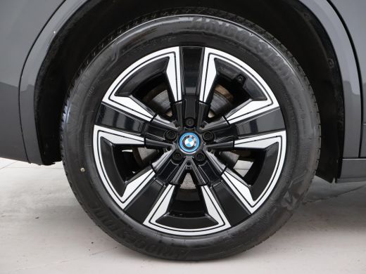 BMW iX3 80 kWh FACELIFT M-SPORT SOH 98,8% + TREKHAAK | SPORTSTOELEN LEDER | PANORAMA | ADAPTIVE CRUISE | ... ActivLease financial lease
