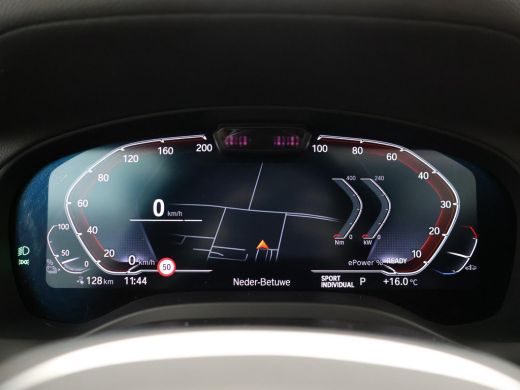 BMW iX3 80 kWh FACELIFT M-SPORT SOH 98,8% + TREKHAAK | SPORTSTOELEN LEDER | PANORAMA | ADAPTIVE CRUISE | ... ActivLease financial lease