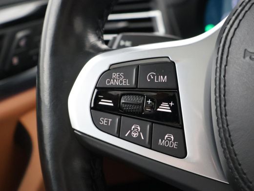BMW iX3 80 kWh FACELIFT M-SPORT SOH 98,8% + TREKHAAK | SPORTSTOELEN LEDER | PANORAMA | ADAPTIVE CRUISE | ... ActivLease financial lease