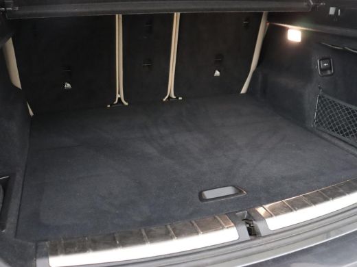 BMW X1 sDrive20i Business Edition Plus | Leder | Head-Up | Stoelverwarming | Trekhaak | Camera | Sfeerve... ActivLease financial lease