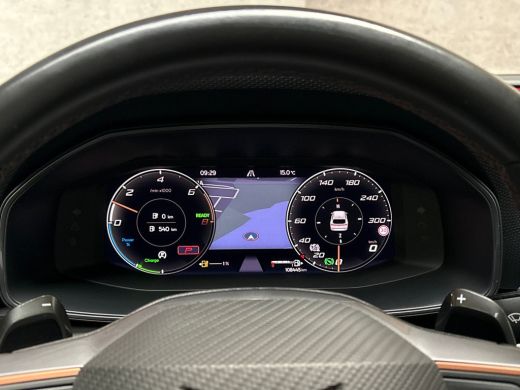 CUPRA Leon 1.4 e-Hybrid VZ Performance 245Pk Automaat (PANORAMADAK, BLACK PACK, APPLE CARPLAY, CAMERA, STUUR... ActivLease financial lease