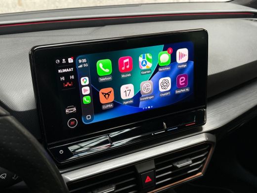 CUPRA Leon 1.4 e-Hybrid VZ Performance 245Pk Automaat (PANORAMADAK, BLACK PACK, APPLE CARPLAY, CAMERA, STUUR... ActivLease financial lease