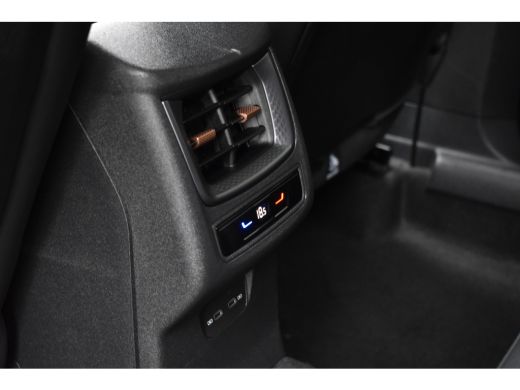 CUPRA Terramar 1.5 eTSI 150PK DSG BUSINESS SFEERVERL HEAD-UP/NAVI/CAMERA/LEDER MATRIX FABRIEKS GARANTIE ActivLease financial lease
