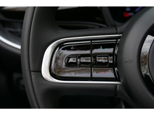 Fiat 500C EV 95PK 24KWH ICON CABRIO / NAVI / CLIMA / VOUWDAK / 16"LMV / STOELVERWARMING / BLUETOOTH / CRUIS... ActivLease financial lease