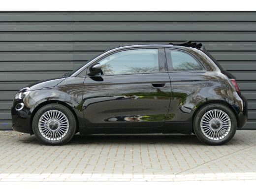 Fiat 500C EV 95PK 24KWH ICON CABRIO / NAVI / CLIMA / VOUWDAK / 16"LMV / STOELVERWARMING / BLUETOOTH / CRUIS... ActivLease financial lease