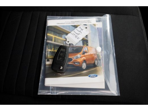 Ford Transit Custom 2.0 TDCI 130pk L1H1 Automaat D.C. Limited Airco/Navi/2x Schuifdeur 10-2021 ActivLease financial lease