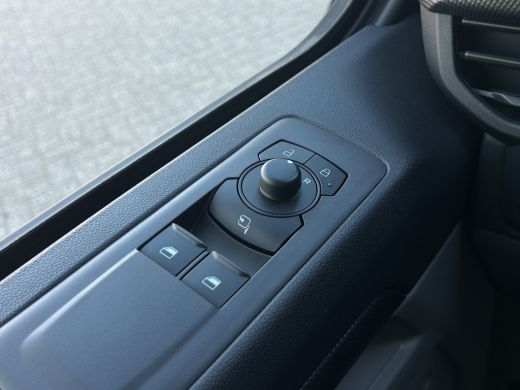 Ford Transit Custom 320 2.5 PHEV L2H1 Trend | Winterpack | Cruise Control | Camera | trekhaak | | 1-fase laadkabel mo... ActivLease financial lease