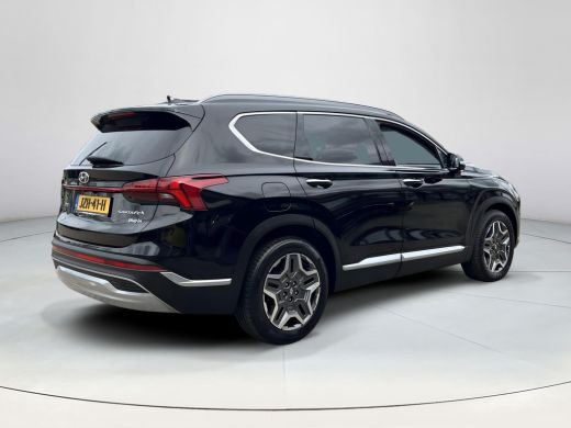 Hyundai Santa Fe 1.6 T-GDI PHEV Premium Plus Sky 7p. | Stoelverwarming V+A | 360&deg; camera | Panorama dak | Rijklaar... ActivLease financial lease