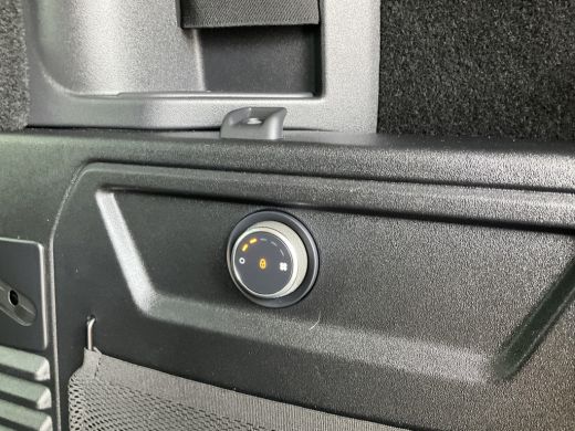 Land Rover Defender 2.0 D240 110 360&deg;Cam Carplay Memory Trekhaak(3500) ActivLease financial lease