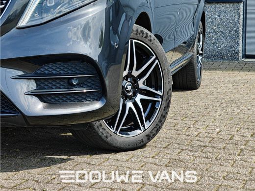 Mercedes-Benz V-Klasse V300 L2 4MATIC AMG LED Lang DAB 239PK Night Pakket Burmester Dubbel Cabine ActivLease financial lease