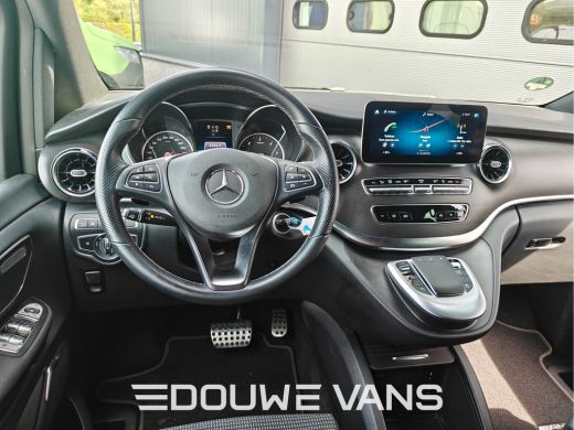 Mercedes-Benz V-Klasse V300 L2 4MATIC AMG LED Lang DAB 239PK Night Pakket Burmester Dubbel Cabine ActivLease financial lease