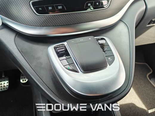 Mercedes-Benz V-Klasse V300 L2 4MATIC AMG LED Lang DAB 239PK Night Pakket Burmester Dubbel Cabine ActivLease financial lease