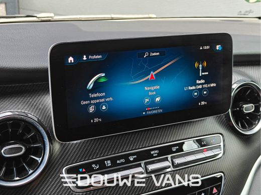 Mercedes-Benz V-Klasse V300 L2 4MATIC AMG LED Lang DAB 239PK Night Pakket Burmester Dubbel Cabine ActivLease financial lease