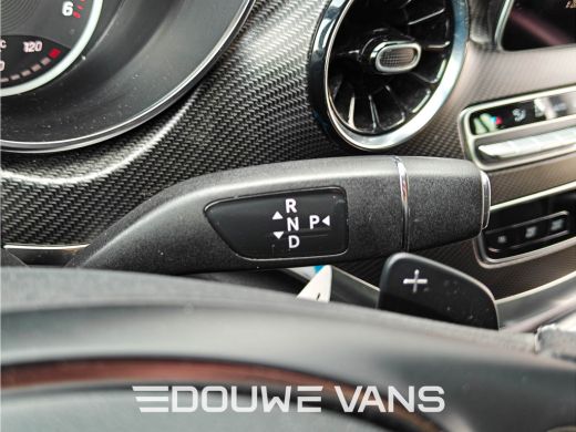 Mercedes-Benz V-Klasse V300 L2 4MATIC AMG LED Lang DAB 239PK Night Pakket Burmester Dubbel Cabine ActivLease financial lease