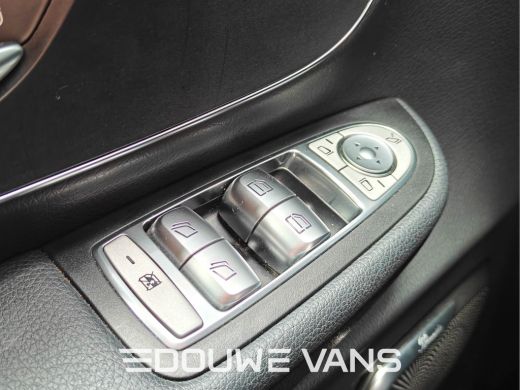 Mercedes-Benz V-Klasse V300 L2 4MATIC AMG LED Lang DAB 239PK Night Pakket Burmester Dubbel Cabine ActivLease financial lease