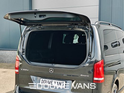Mercedes-Benz V-Klasse V300 L2 4MATIC AMG LED Lang DAB 239PK Night Pakket Burmester Dubbel Cabine ActivLease financial lease