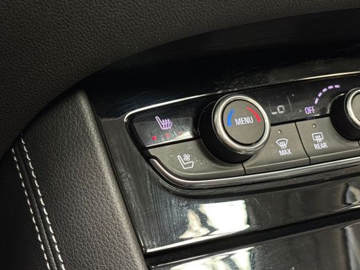 Opel Grandland X 1.2 Turbo Innovation Automaat (PANORAMADAK, APPLE CARPLAY, LEDER, STOELKOELING/VERWARMING, MEMORY... ActivLease financial lease