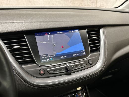 Opel Grandland X 1.2 Turbo Innovation Automaat (PANORAMADAK, APPLE CARPLAY, LEDER, STOELKOELING/VERWARMING, MEMORY... ActivLease financial lease